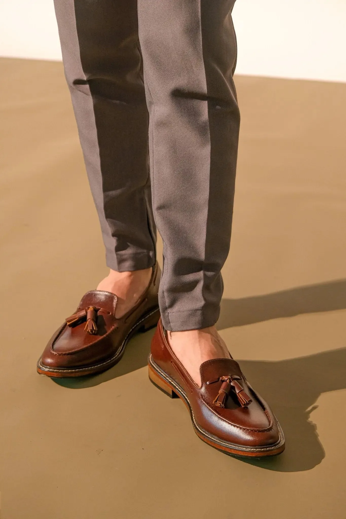 ENRIQUE Tassel Loafer - Walnut