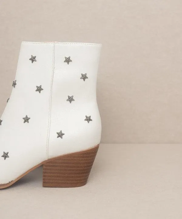 Ivy Studded Stars Western Boots