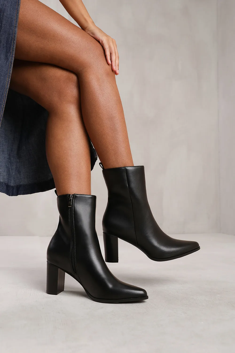 NORTH WIDE FIT BLOCK HEEL ANKLE BOOT IN BLACK FAUX LEATHER